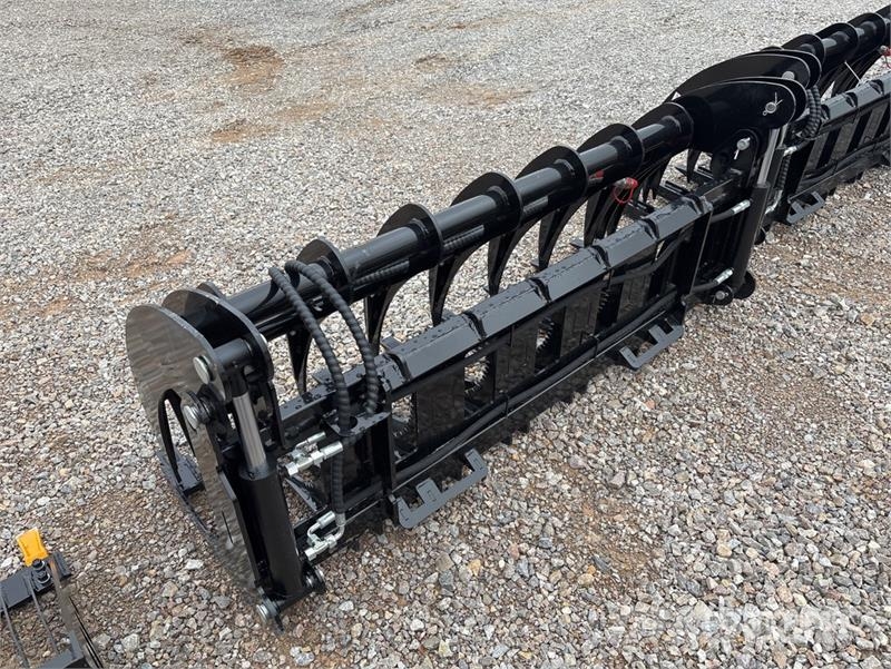 GIYI GY-CLG72 72 in Log Skid Steer Grapple (Unused Grappin