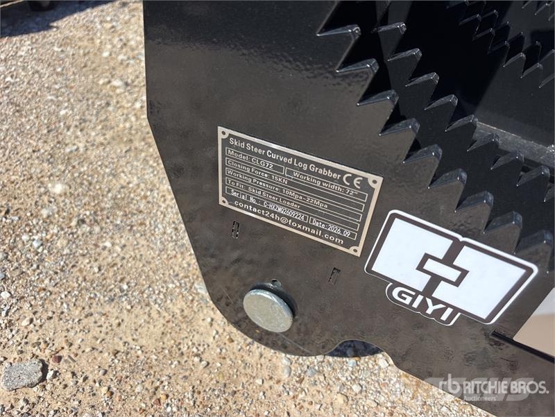 GIYI GY-CLG72 72 in Log Skid Steer Root Rake (Unus Ancinhos e espalhadores de feno