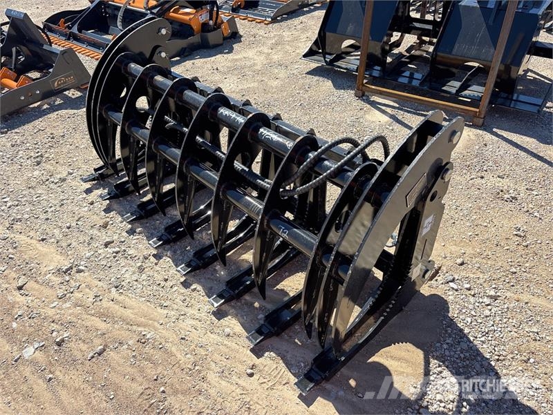 GIYI GY-CLG72 72 in Log Skid Steer Root Rake (Unus Ancinhos e espalhadores de feno