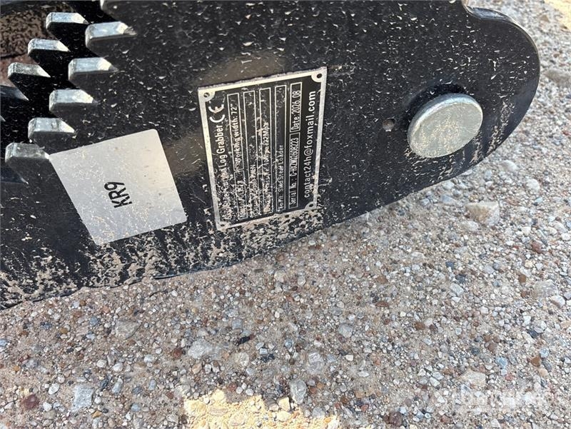  GIYI GY-CLG72 72 in Skid Steer Grapple (Unused) خطاطيف