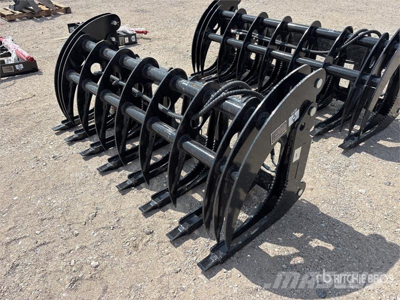 GIYI GY-CLG72 72 in Skid Steer Root Rake (Unused) Ancinho virador