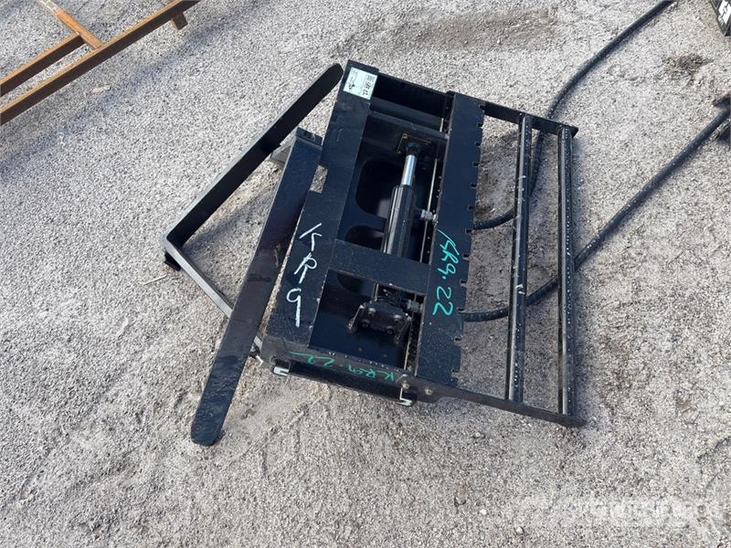GIYI GY-CYHC 30 in Mini Skid Steer Forks (Unused) Uñas para carretilla