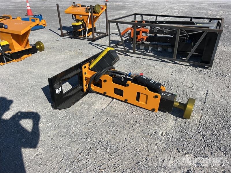  GIYI GY-D680 Skid Steer Post Driver (Unused) Fencing equipment