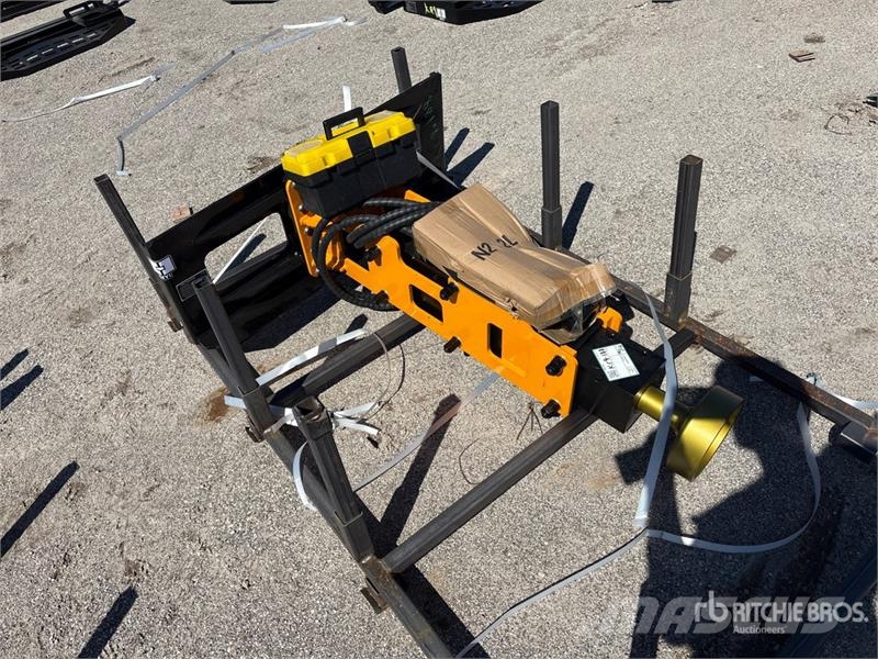  GIYI GY-D680 Skid Steer Post Driver (Unused) Attrezzature per recinzioni