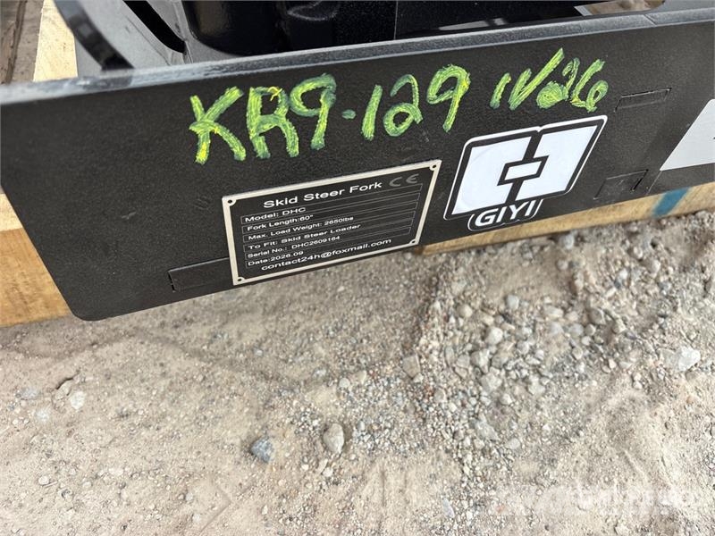 GIYI GY-DHC 59 in Skid Steer Forks (Unused) Forks
