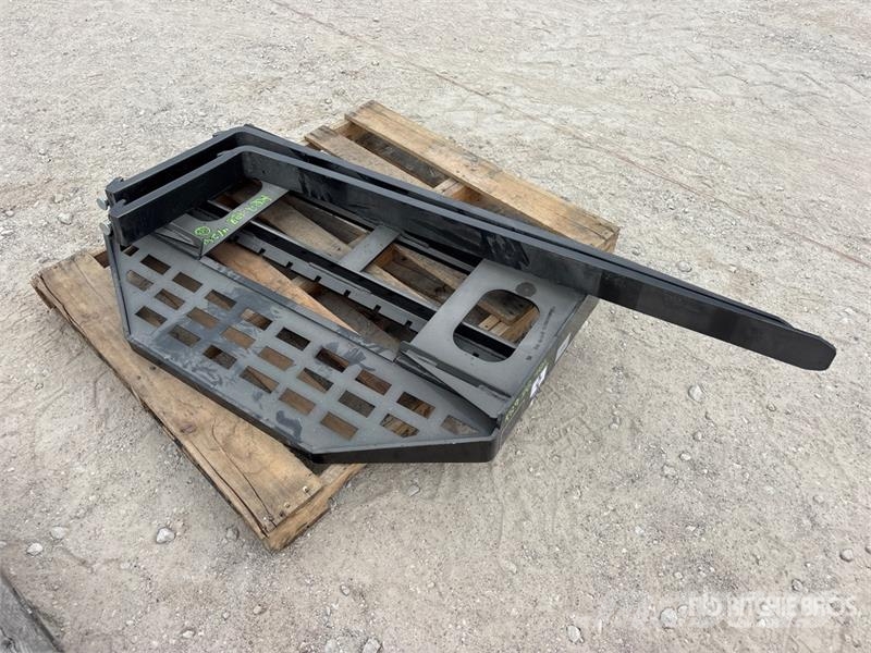  GIYI GY-DHC 59 in Skid Steer Forks (Unused) Forks