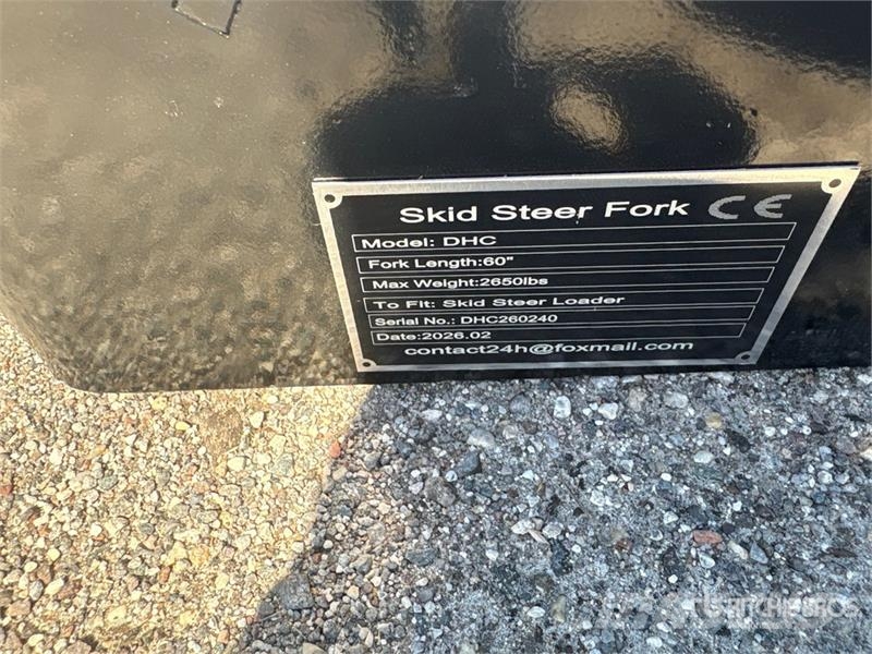 GIYI GY-DHC 59 in Skid Steer Forks (Unused) Fourche