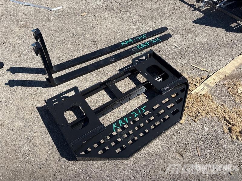GIYI GY-DHC 59 in Skid Steer Forks (Unused) Dakšas