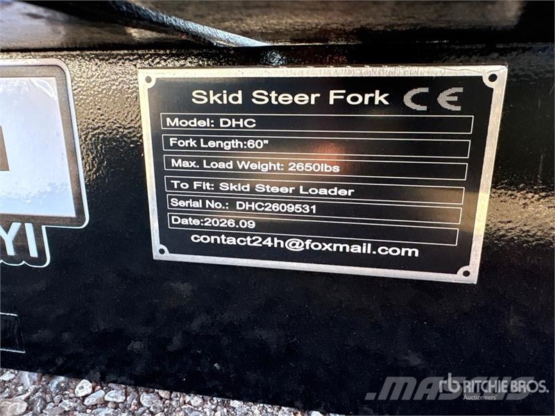 GIYI GY-DHC 59 in Skid Steer Forks (Unused) Pallegafler
