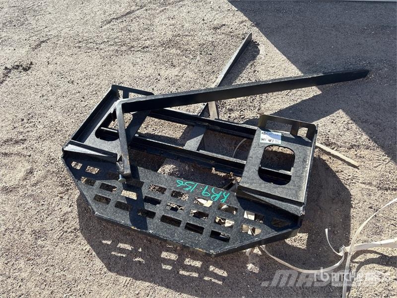 GIYI GY-DHC 59 in Skid Steer Forks (Unused) Uñas para carretilla