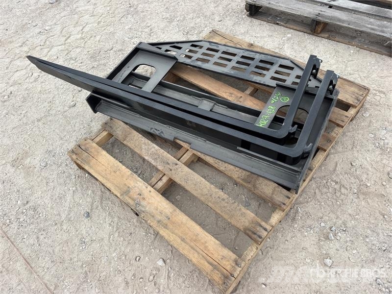  GIYI GY-DHC 59 in Skid Steer Forks (Unused) Forks