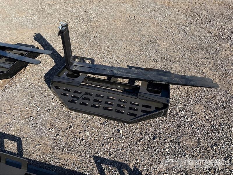 GIYI GY-DHC 59 in Skid Steer Forks (Unused) Pallegafler