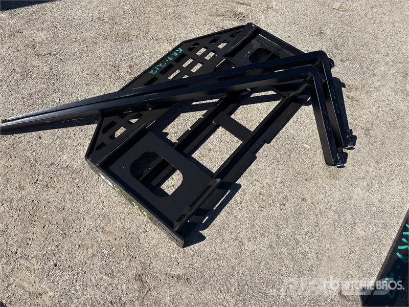 GIYI GY-DHC 59 in Skid Steer Forks (Unused) Dakšas