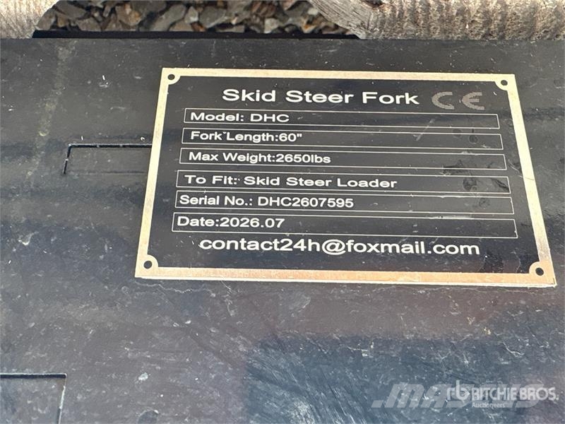 GIYI GY-DHC 60 in Skid Steer Forks (Unused) Паллетные вилы для фронтальных погрузчиков