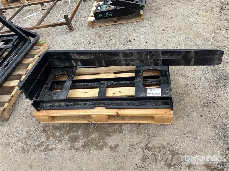 GIYI GY-DHC Skid Steer Forks (Unused) شوكات