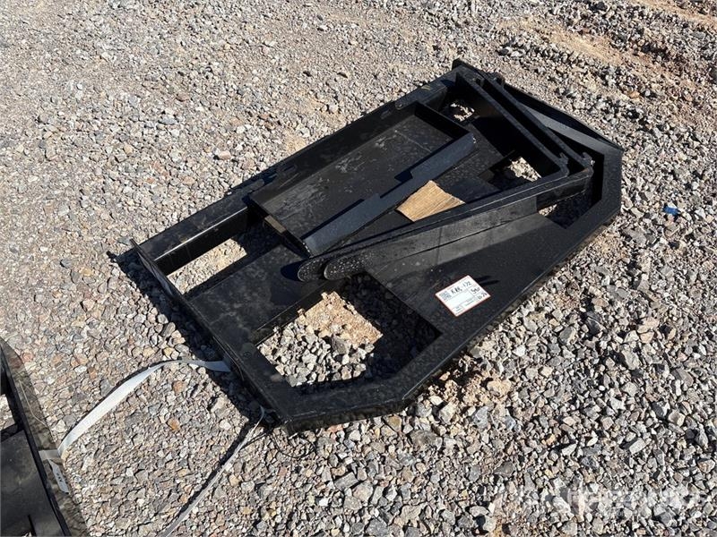 GIYI GY-FR47 29 in Mini Dingo Skid Steer Forks (Un Pallegafler