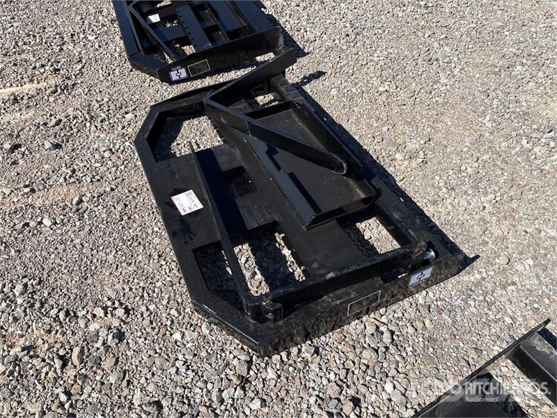GIYI GY-FR47 29 in Mini Dingo Skid Steer Forks (Un Pallegafler
