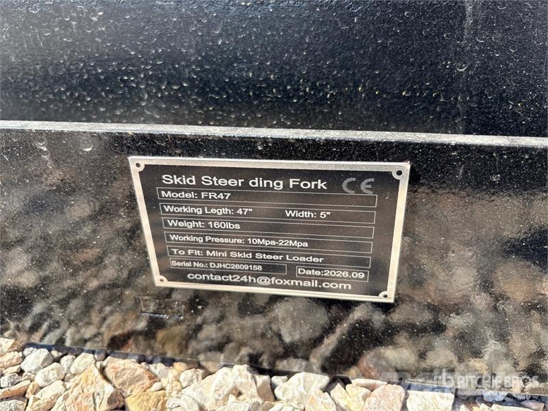 GIYI GY-FR47 29 in Mini Dingo Skid Steer Forks (Un Pallegafler