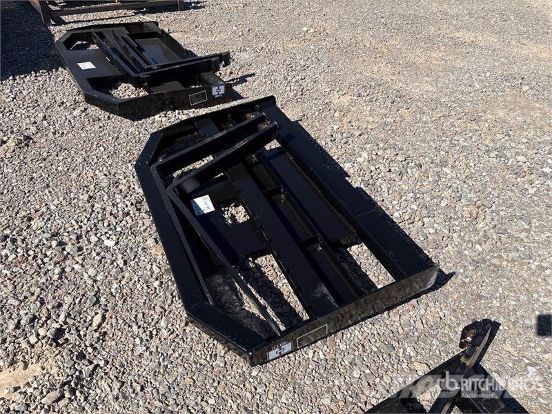 GIYI GY-FR47 29 in Mini Dingo Skid Steer Forks (Un Pallegafler