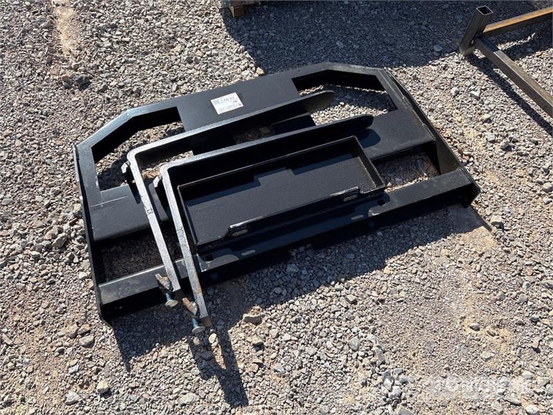 GIYI GY-FR47 29 in Mini Dingo Skid Steer Forks (Un Pallegafler