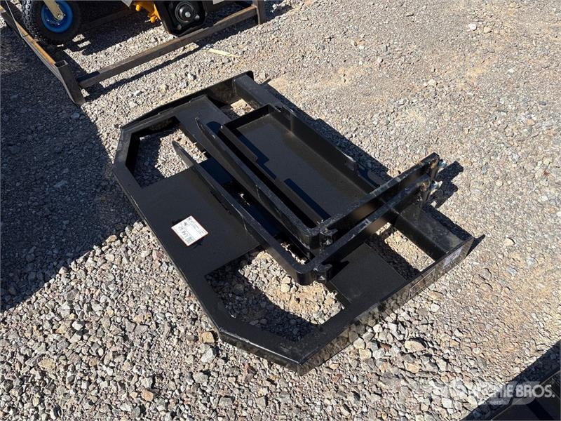 GIYI GY-FR47 29 in Mini Dingo Skid Steer Forks (Un Pallegafler