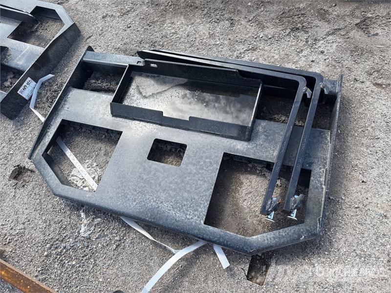  GIYI GY-FR47 47 in Mini Dingo Skid Steer Forks (Un Çatallar