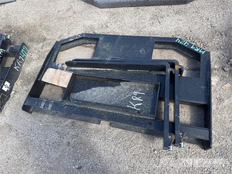  GIYI GY-FR47 47 in Mini Dingo Skid Steer Forks (Un Çatallar