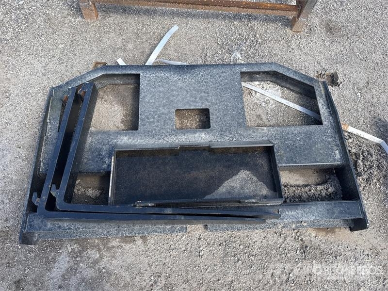  GIYI GY-FR47 47 in Mini Dingo Skid Steer Forks (Un Çatallar