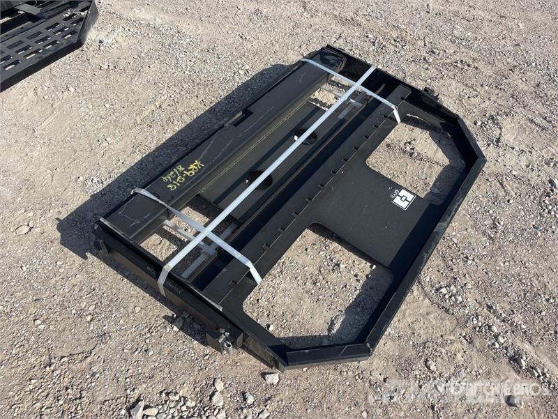 GIYI GY-FR47 48 in Skid Steer Forks (Unused) Vilice