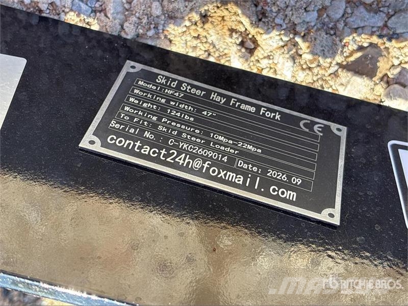 GIYI GY-HF47 44 in Skid Steer Bale Spear (Unused) その他部品