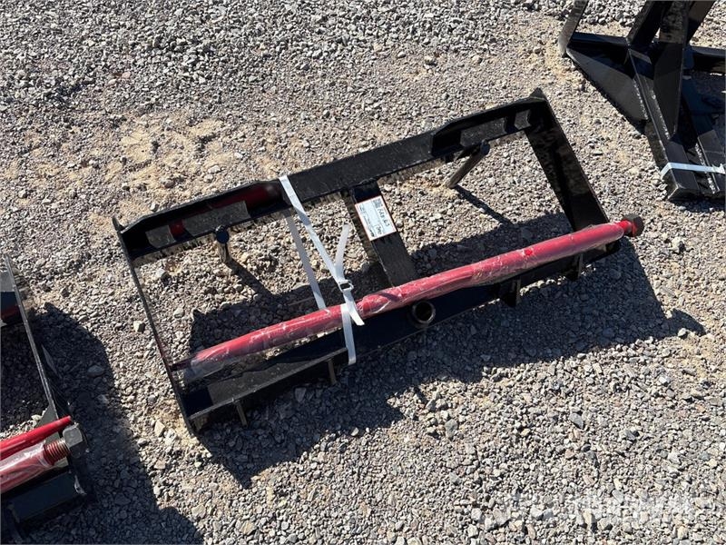  GIYI GY-HF47 47 in Skid Steer Bale Spear (Unused) مكونات أخرى