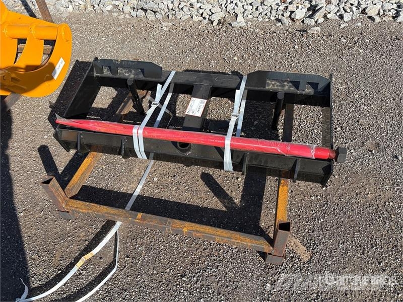 GIYI GY-HF47 47 in Skid Steer Bale Spear (Unused) Outros componentes
