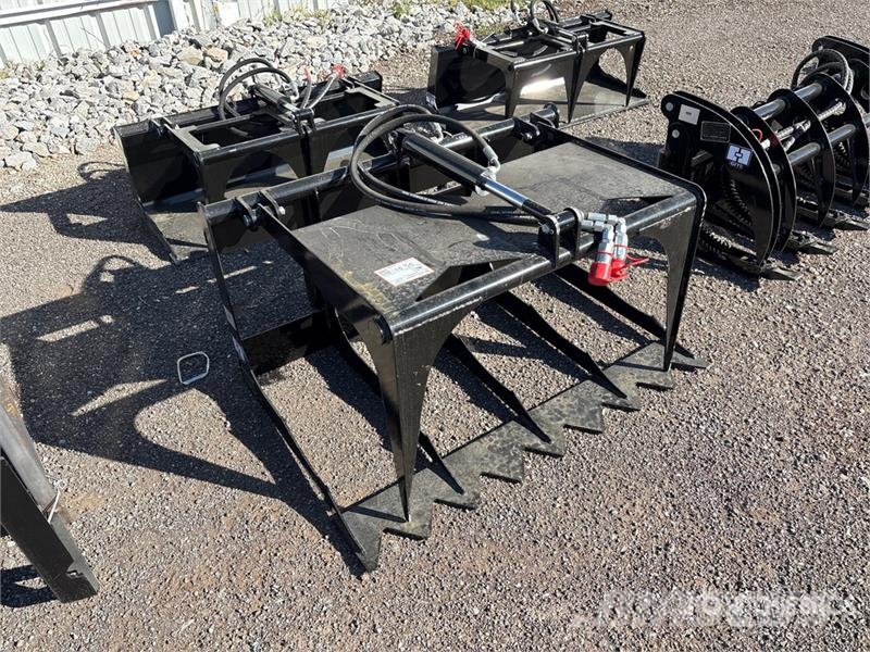  GIYI GY-HWG44 44 in Q/C Skeleton Mini Skid Steer G Cupa