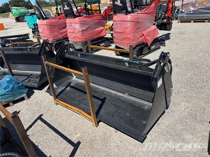  GIYI GY-KH72 4 in 1 Skid Steer Bucket (Unused) دلاء