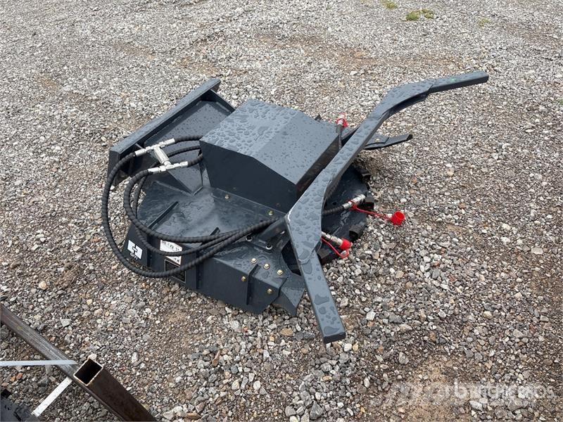  GIYI GY-MDM50 33 in Mini Mini Disc Skid Steer Mulc 林業用マルチャー