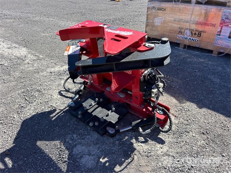  GIYI GY-MTS42 Mini Mini Skid Steer Tree Shears (Un Outros componentes