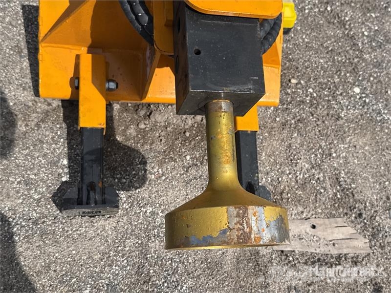 GIYI GY-PH198 Mini Skid Steer Post Driver (Unused) Equipos de vallado