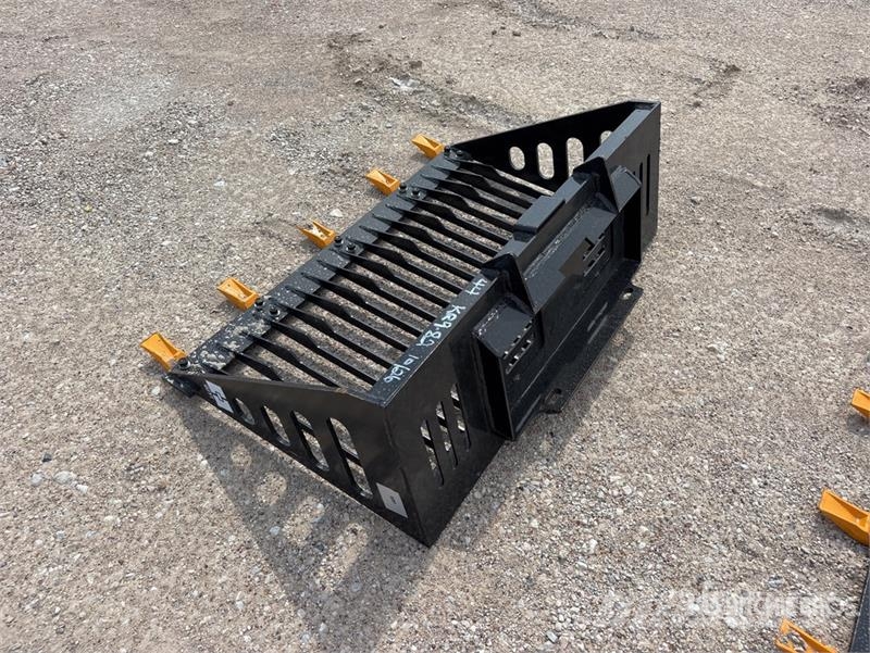 GIYI GY-RB44 44 in Rock Mini Skid Steer Bucket (Un Žlice