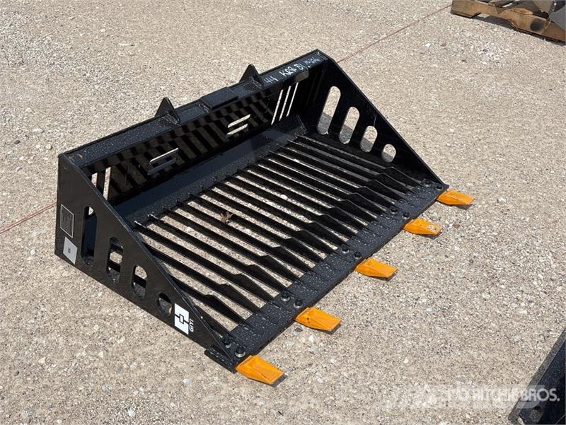  GIYI GY-RB44 44 in Rock Mini Skid Steer Bucket (Un Žlice