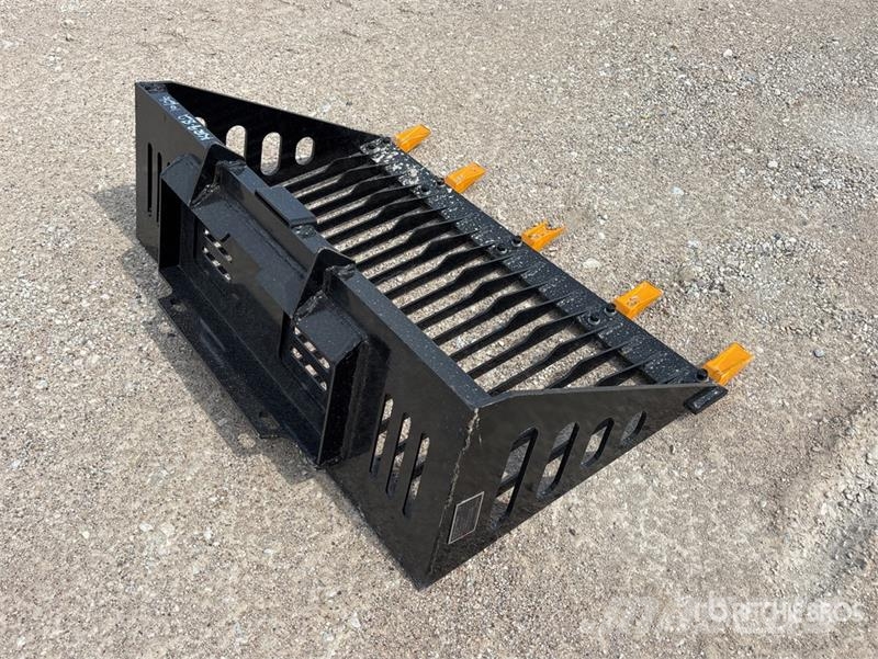  GIYI GY-RB44 44 in Rock Mini Skid Steer Bucket (Un Žlice