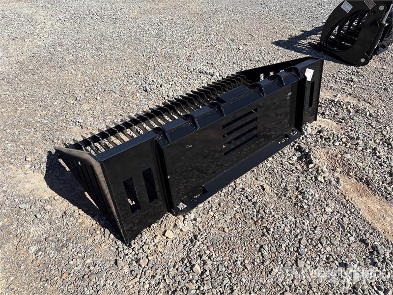 GIYI GY-RB66N 66 in Q/C Rock Skid Steer Bucket (Un Godet