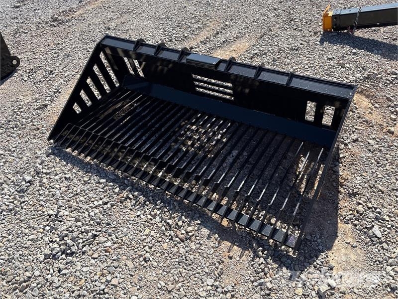 GIYI GY-RB66N 66 in Q/C Rock Skid Steer Bucket (Un Godet