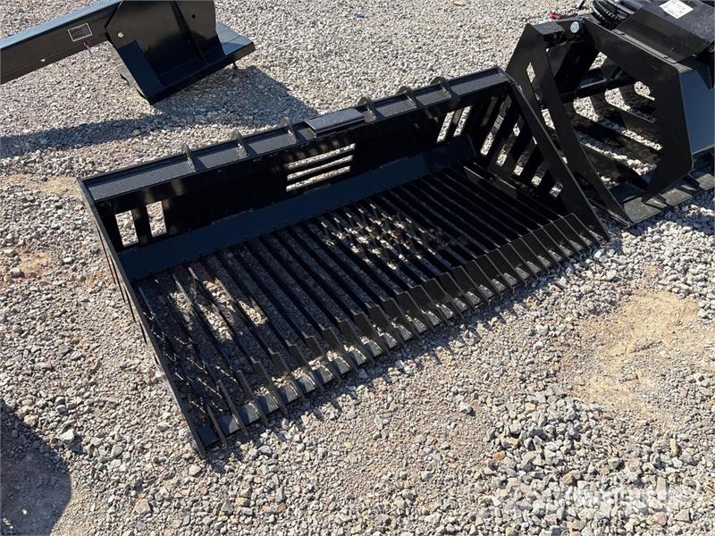 GIYI GY-RB66N 66 in Q/C Rock Skid Steer Bucket (Un Godet