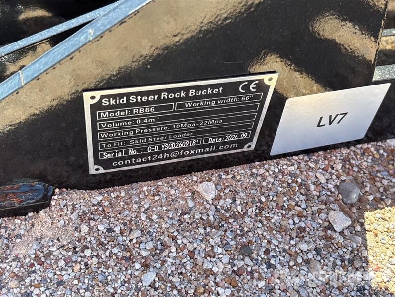 GIYI GY-RB66N 66 in Rock Skid Steer Bucket (Unused Ковши