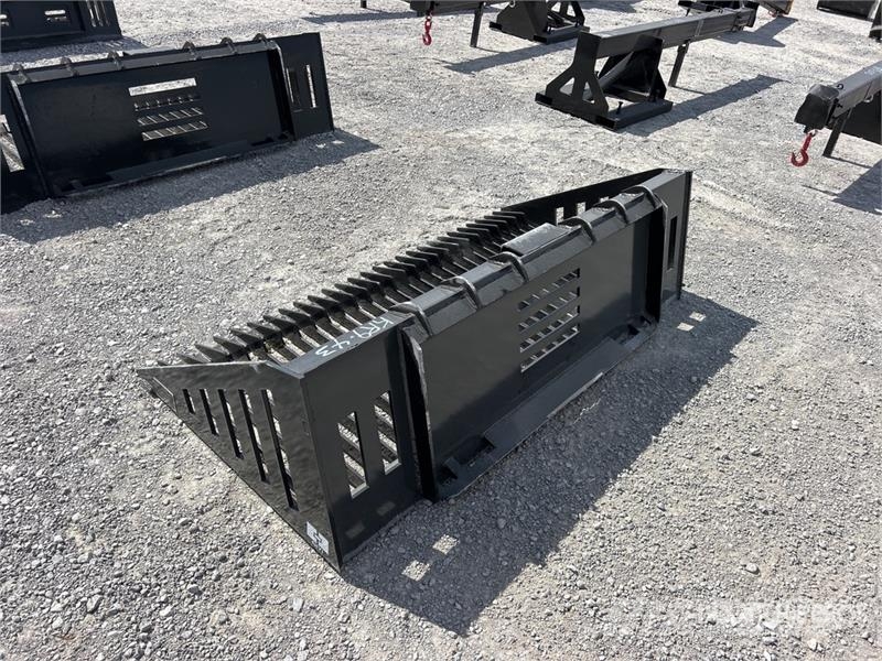 GIYI GY-RB66N 66 in Rock Skid Steer Bucket (Unused Žlice