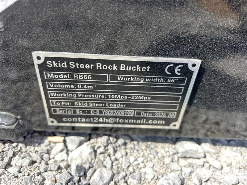 GIYI GY-RB66N 66 in Rock Skid Steer Bucket (Unused Žlice