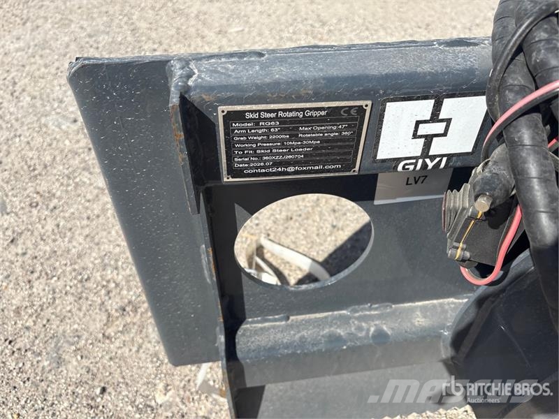 GIYI GY-RG63 2200 lb Rotating Skid Steer Grapple ( Grijpers