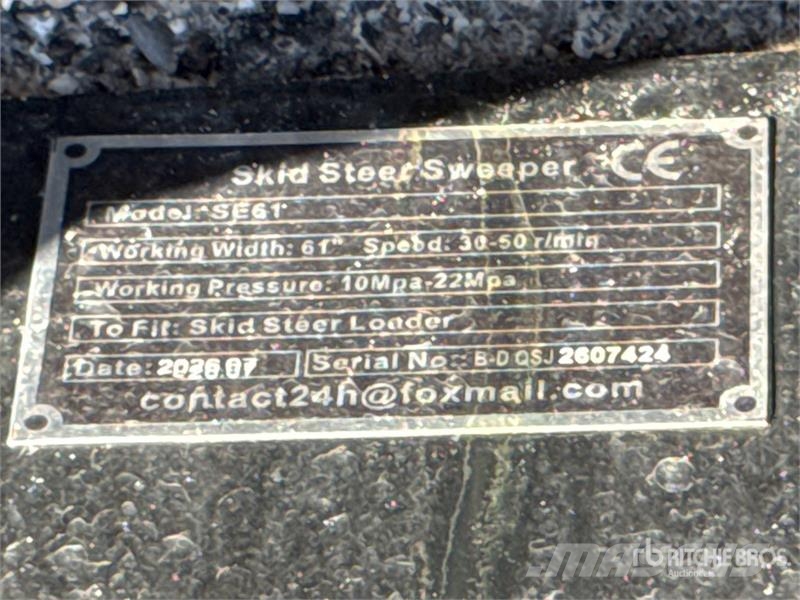 GIYI GY-SE61 61 in Skid Steer Broom (Unused) Escovas