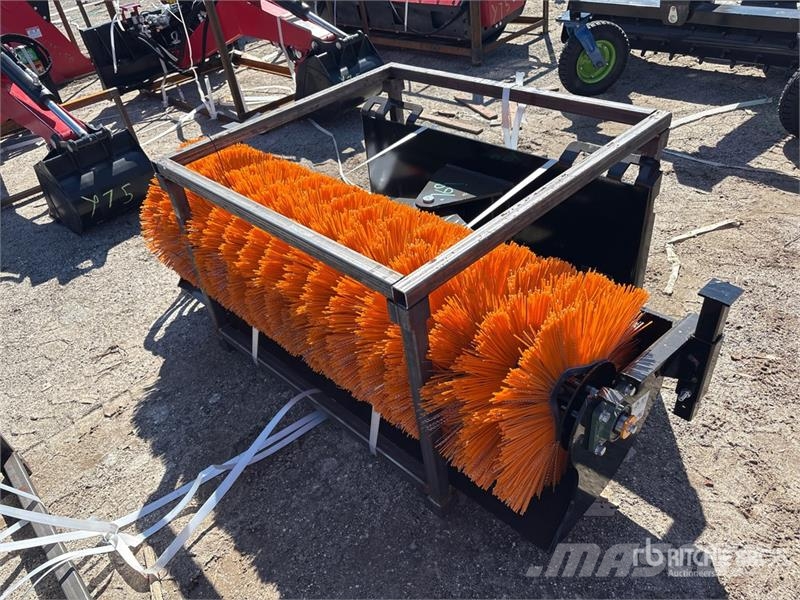 GIYI GY-SE61 61 in Skid Steer Broom (Unused) Ψήκτρες