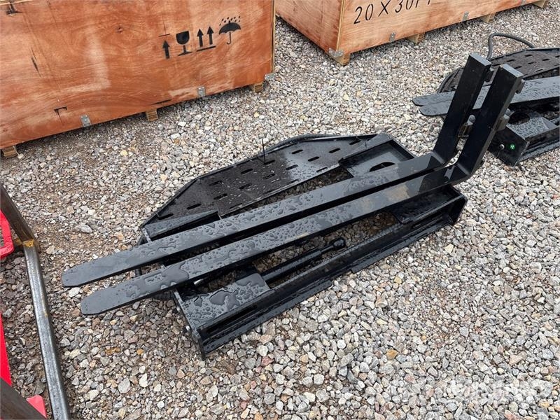  GIYI GY-SF60 60 in Side Shift Skid Steer Forks (Un Građevinarske viljuške